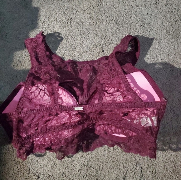 Victoria Secret Bralette - Picture 2 of 3